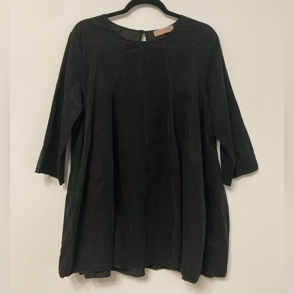 Amici by Baci Black Top